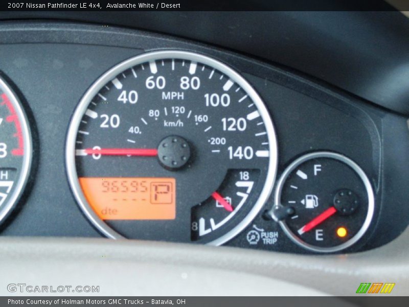 Avalanche White / Desert 2007 Nissan Pathfinder LE 4x4