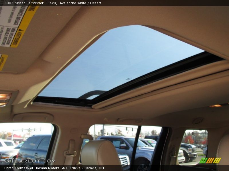 Avalanche White / Desert 2007 Nissan Pathfinder LE 4x4
