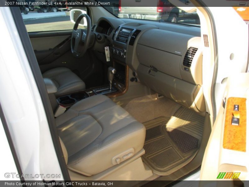 Avalanche White / Desert 2007 Nissan Pathfinder LE 4x4
