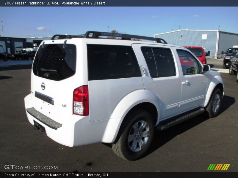 Avalanche White / Desert 2007 Nissan Pathfinder LE 4x4