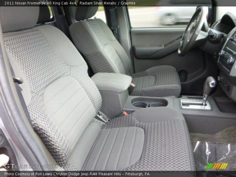 Radiant Silver Metallic / Graphite 2011 Nissan Frontier SV V6 King Cab 4x4
