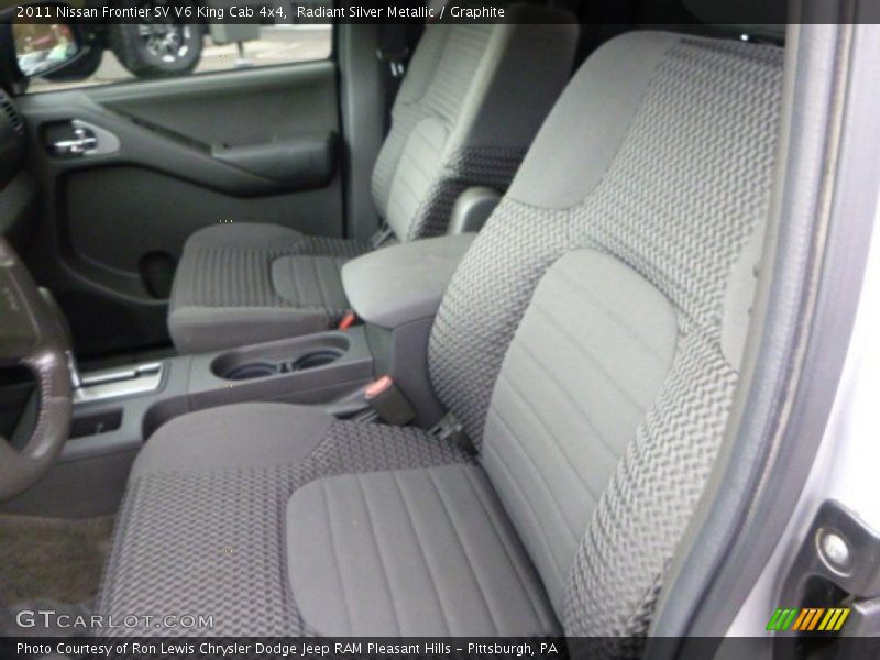 Radiant Silver Metallic / Graphite 2011 Nissan Frontier SV V6 King Cab 4x4