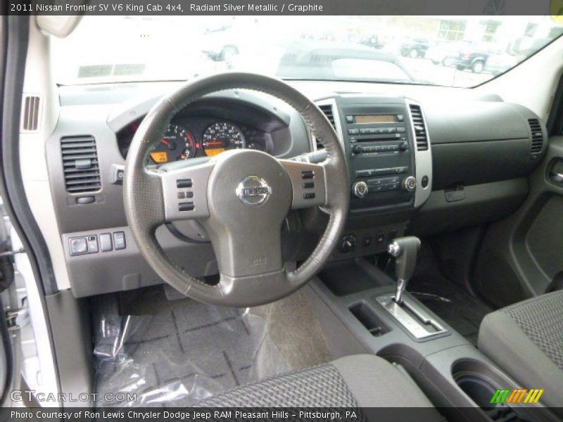 Radiant Silver Metallic / Graphite 2011 Nissan Frontier SV V6 King Cab 4x4