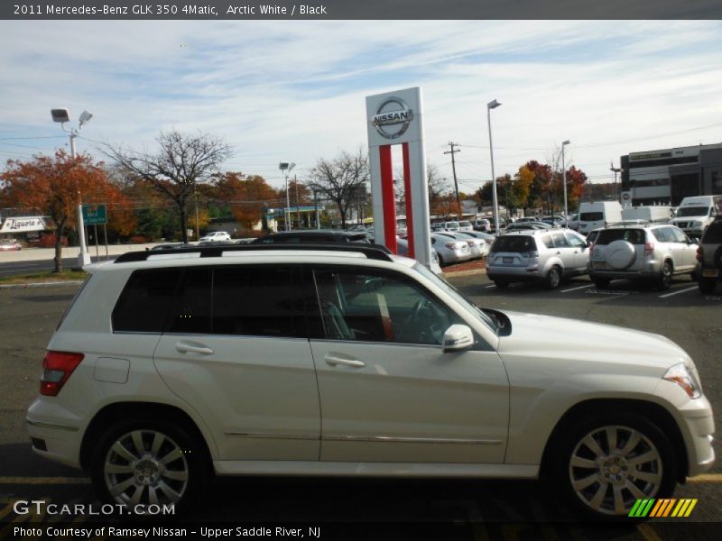 Arctic White / Black 2011 Mercedes-Benz GLK 350 4Matic