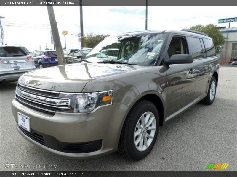 Mineral Gray / Dune 2014 Ford Flex SE