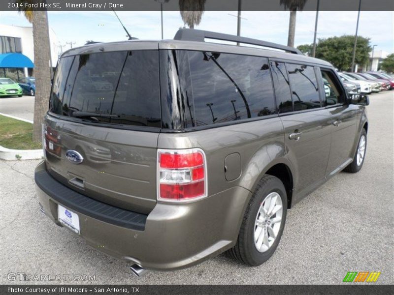 Mineral Gray / Dune 2014 Ford Flex SE