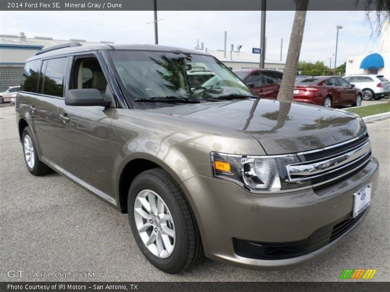 Mineral Gray / Dune 2014 Ford Flex SE