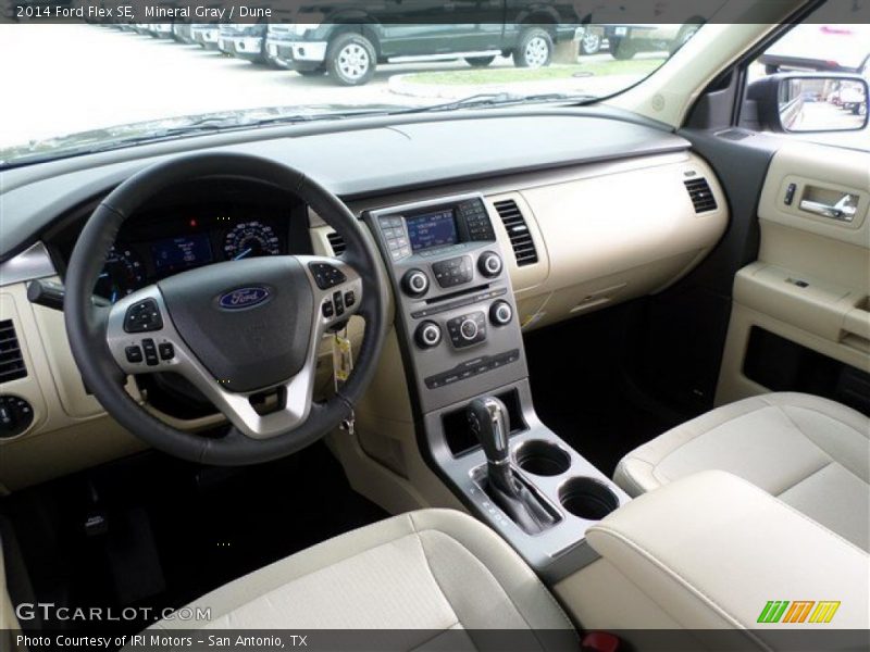 Mineral Gray / Dune 2014 Ford Flex SE