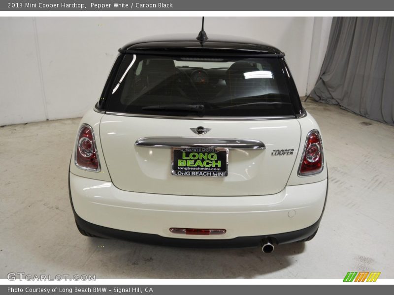 Pepper White / Carbon Black 2013 Mini Cooper Hardtop