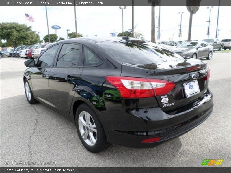 Tuxedo Black / Charcoal Black 2014 Ford Focus SE Sedan