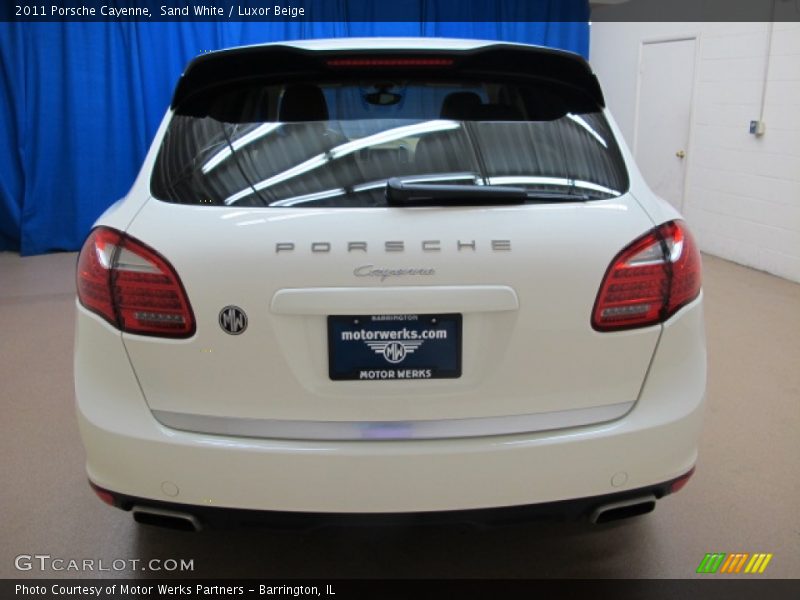 Sand White / Luxor Beige 2011 Porsche Cayenne