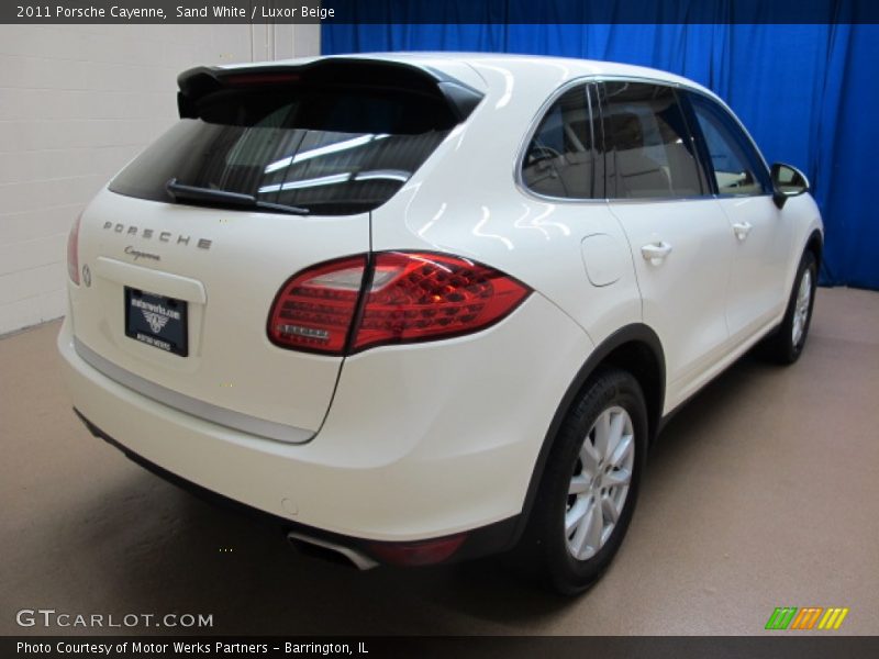 Sand White / Luxor Beige 2011 Porsche Cayenne
