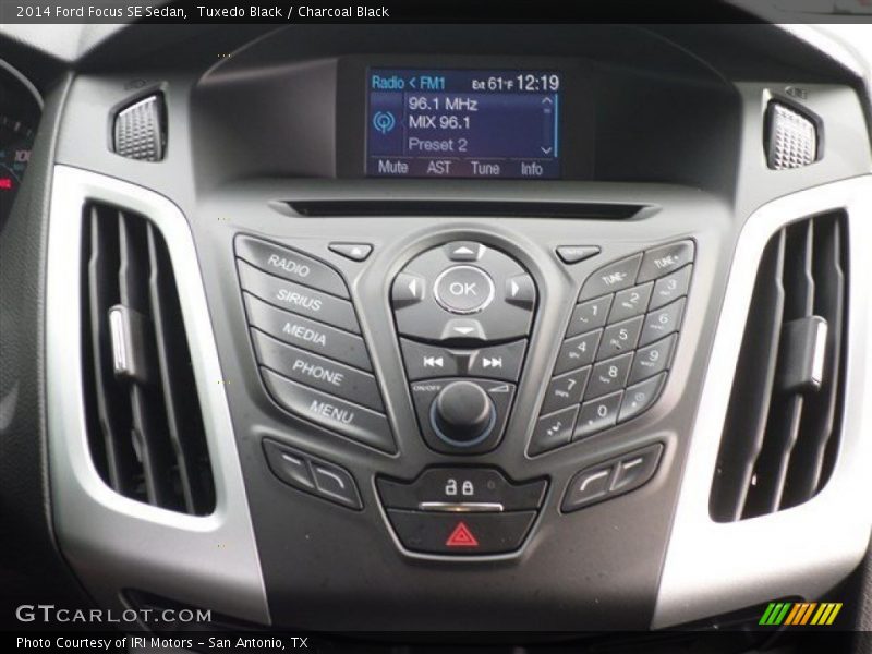 Tuxedo Black / Charcoal Black 2014 Ford Focus SE Sedan
