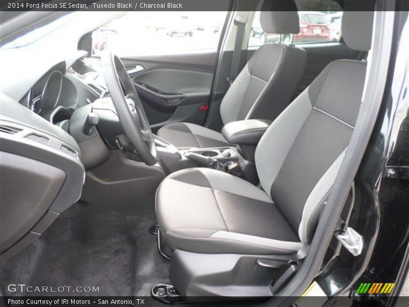 Tuxedo Black / Charcoal Black 2014 Ford Focus SE Sedan