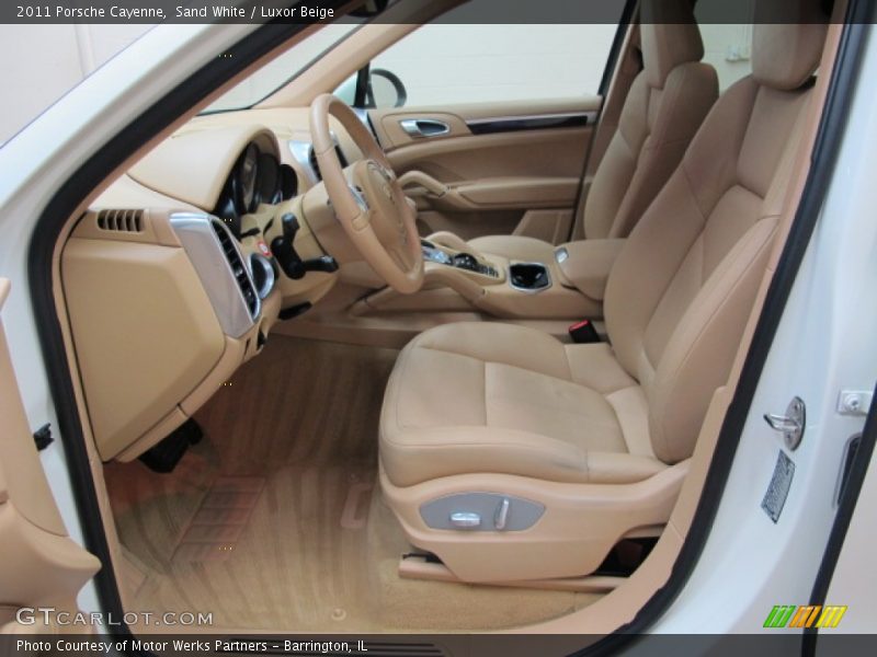 Sand White / Luxor Beige 2011 Porsche Cayenne