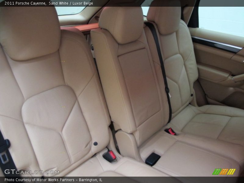 Sand White / Luxor Beige 2011 Porsche Cayenne