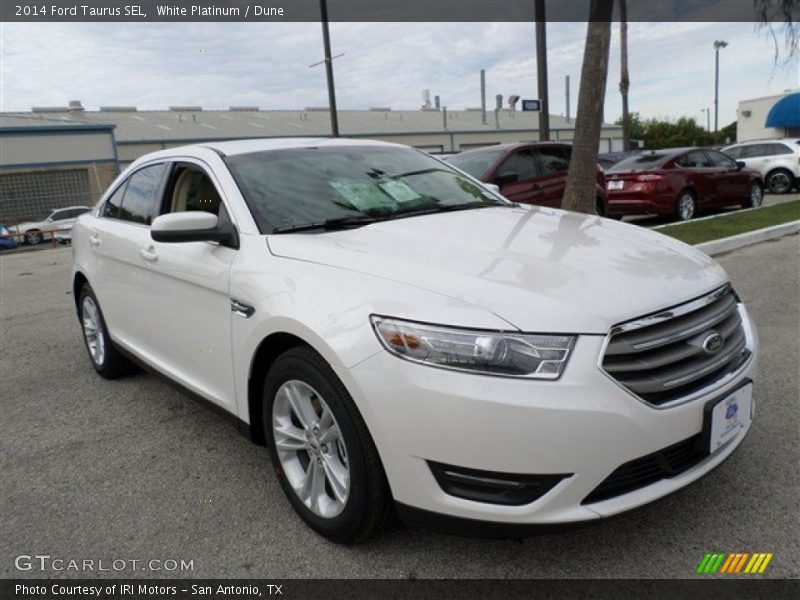 White Platinum / Dune 2014 Ford Taurus SEL