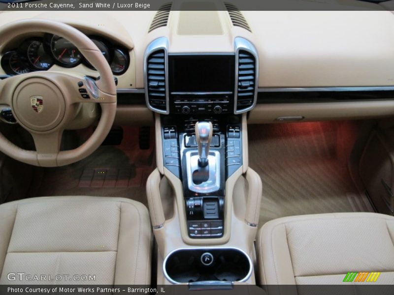 Sand White / Luxor Beige 2011 Porsche Cayenne