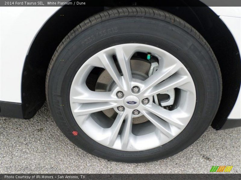 White Platinum / Dune 2014 Ford Taurus SEL