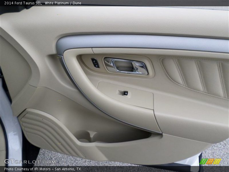White Platinum / Dune 2014 Ford Taurus SEL