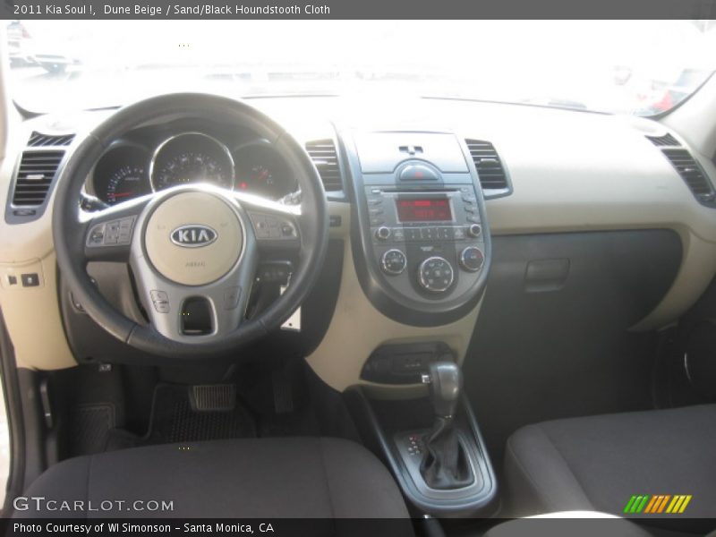 Dune Beige / Sand/Black Houndstooth Cloth 2011 Kia Soul !