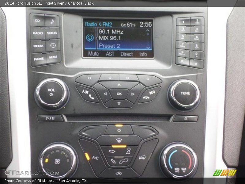 Ingot Silver / Charcoal Black 2014 Ford Fusion SE