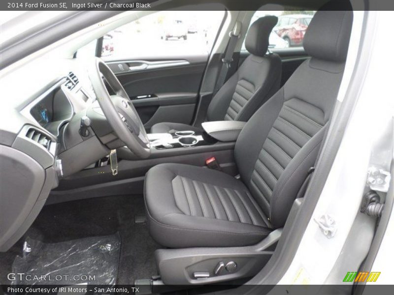 Ingot Silver / Charcoal Black 2014 Ford Fusion SE