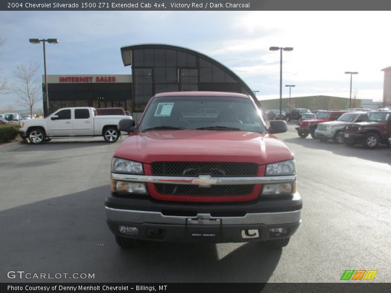 Victory Red / Dark Charcoal 2004 Chevrolet Silverado 1500 Z71 Extended Cab 4x4