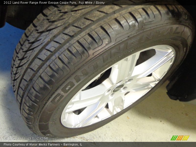 Fuji White / Ebony 2012 Land Rover Range Rover Evoque Coupe Pure