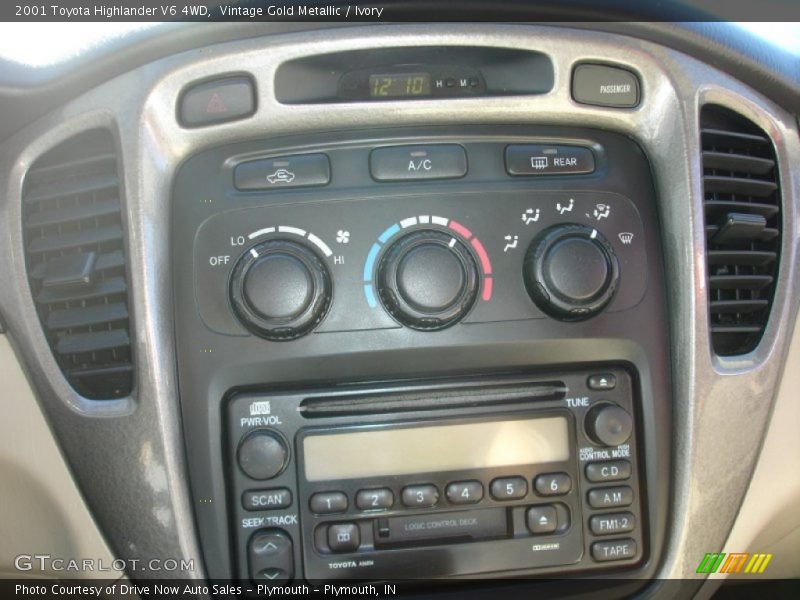 Vintage Gold Metallic / Ivory 2001 Toyota Highlander V6 4WD