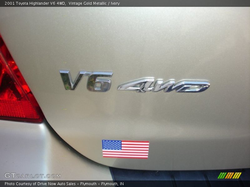 Vintage Gold Metallic / Ivory 2001 Toyota Highlander V6 4WD