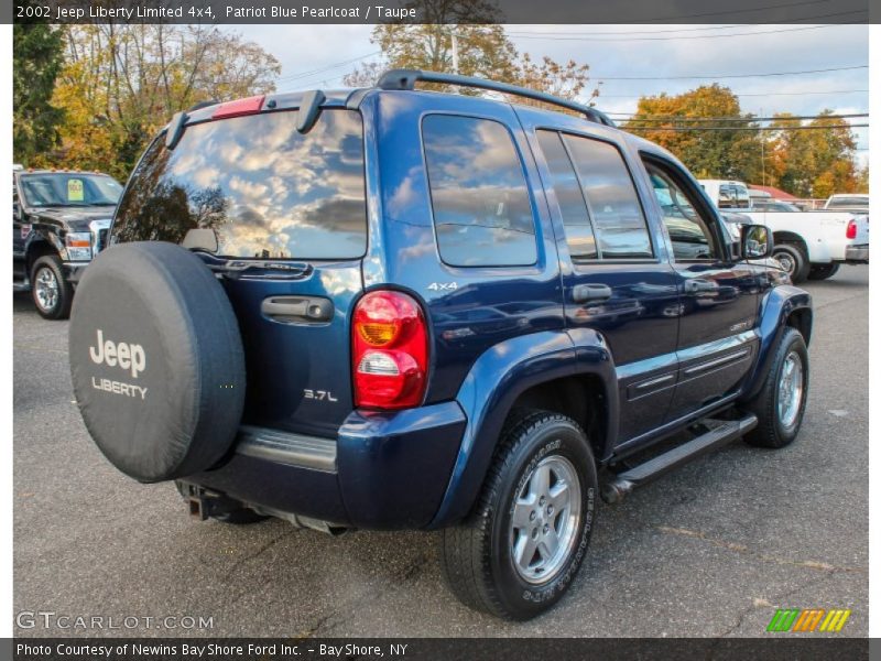 Patriot Blue Pearlcoat / Taupe 2002 Jeep Liberty Limited 4x4