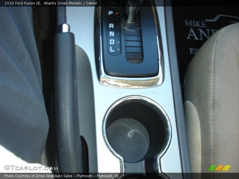 Atlantis Green Metallic / Camel 2010 Ford Fusion SE