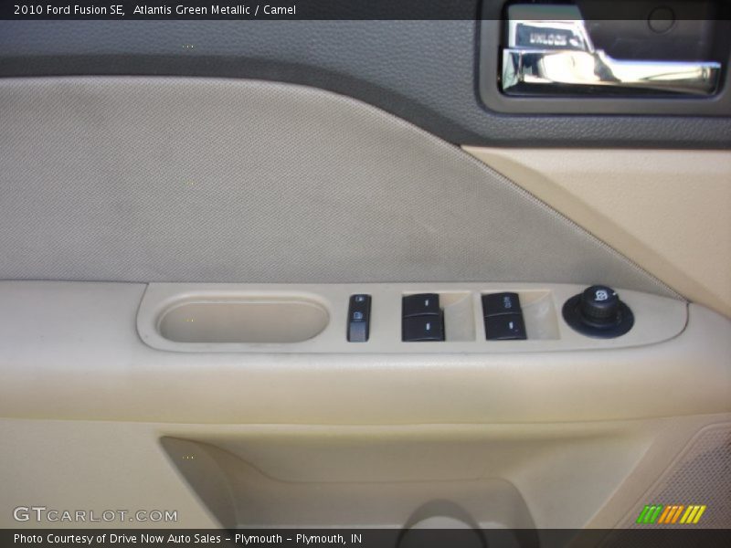 Atlantis Green Metallic / Camel 2010 Ford Fusion SE