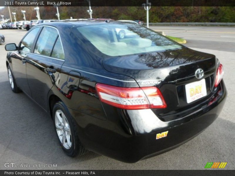 Black / Bisque 2011 Toyota Camry LE