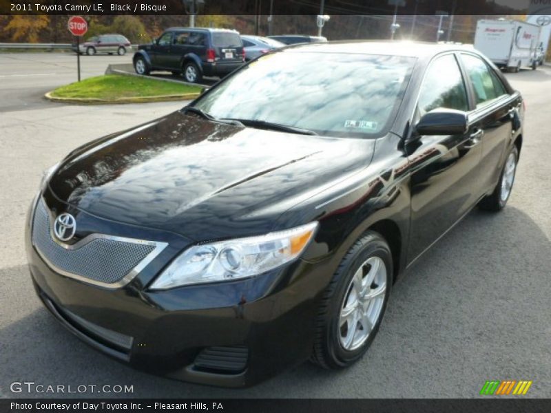 Black / Bisque 2011 Toyota Camry LE
