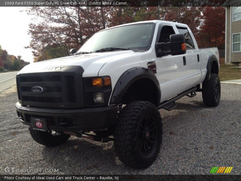 Oxford White / Camel 2009 Ford F350 Super Duty XL Crew Cab 4x4