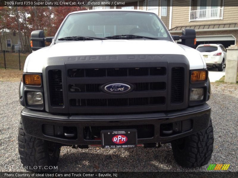 Oxford White / Camel 2009 Ford F350 Super Duty XL Crew Cab 4x4