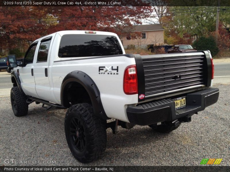 Oxford White / Camel 2009 Ford F350 Super Duty XL Crew Cab 4x4