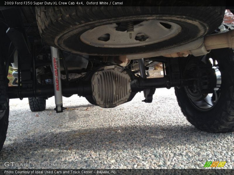 Oxford White / Camel 2009 Ford F350 Super Duty XL Crew Cab 4x4