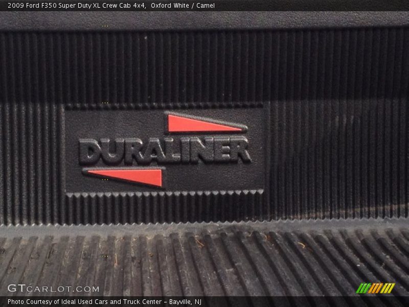 Oxford White / Camel 2009 Ford F350 Super Duty XL Crew Cab 4x4