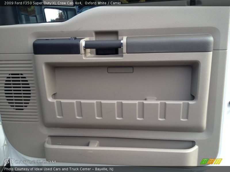 Oxford White / Camel 2009 Ford F350 Super Duty XL Crew Cab 4x4