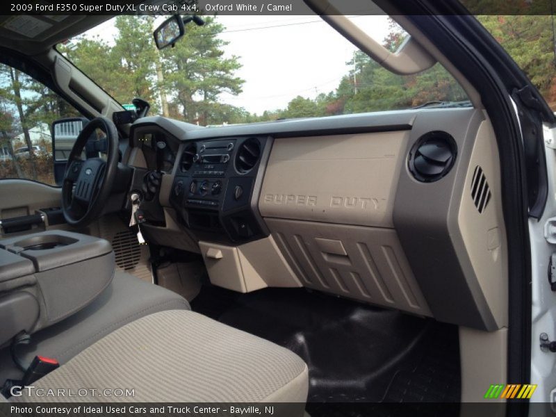 Oxford White / Camel 2009 Ford F350 Super Duty XL Crew Cab 4x4