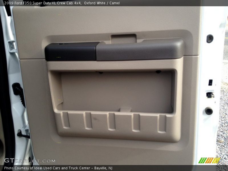 Oxford White / Camel 2009 Ford F350 Super Duty XL Crew Cab 4x4