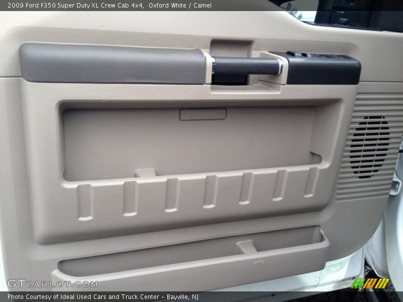 Oxford White / Camel 2009 Ford F350 Super Duty XL Crew Cab 4x4