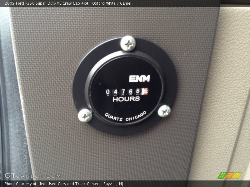 Oxford White / Camel 2009 Ford F350 Super Duty XL Crew Cab 4x4