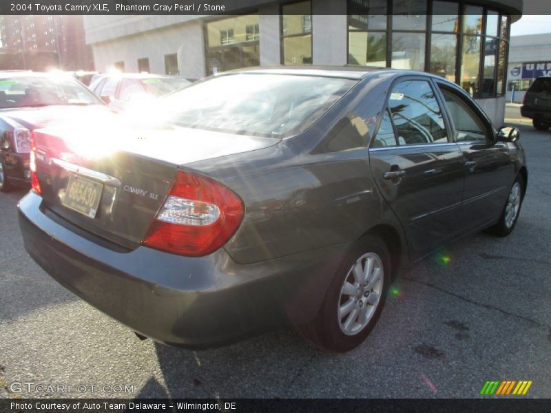 Phantom Gray Pearl / Stone 2004 Toyota Camry XLE