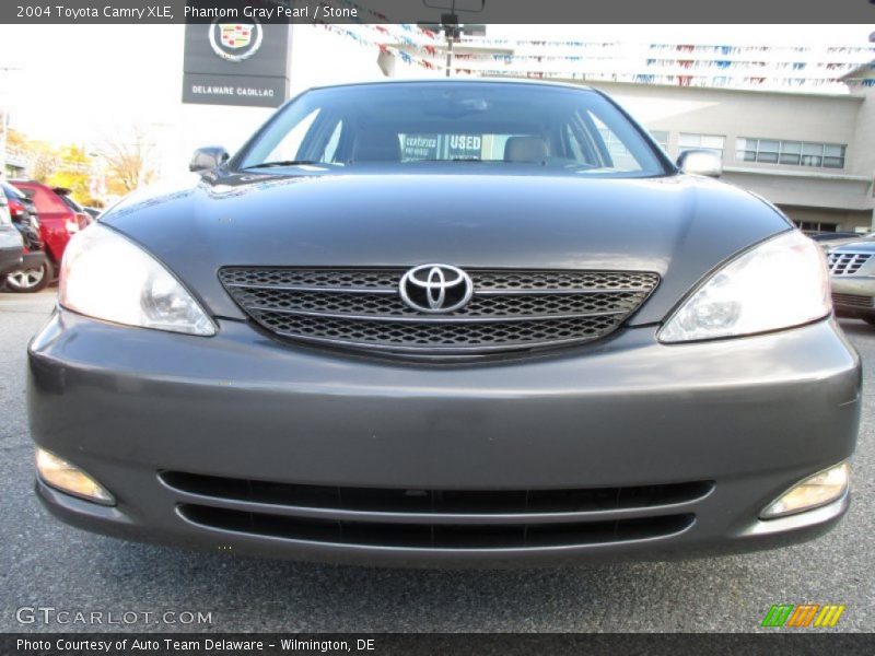 Phantom Gray Pearl / Stone 2004 Toyota Camry XLE