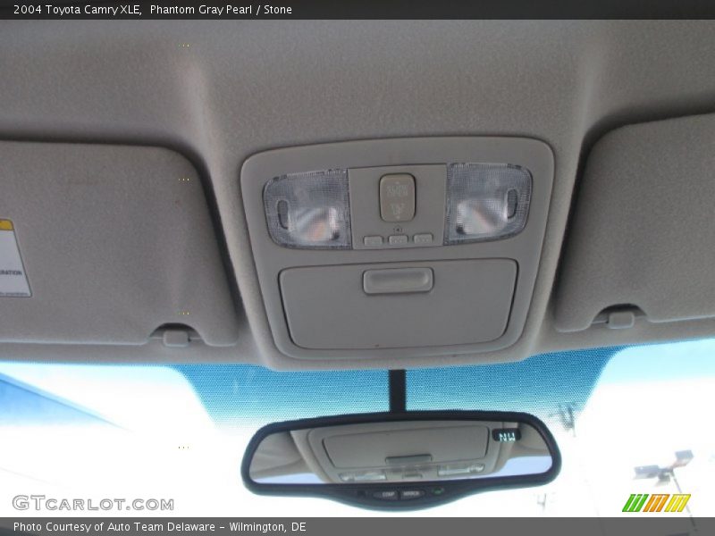 Phantom Gray Pearl / Stone 2004 Toyota Camry XLE