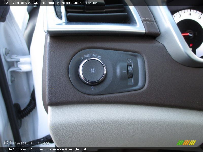 Platinum Ice Tricoat / Shale/Brownstone 2011 Cadillac SRX FWD